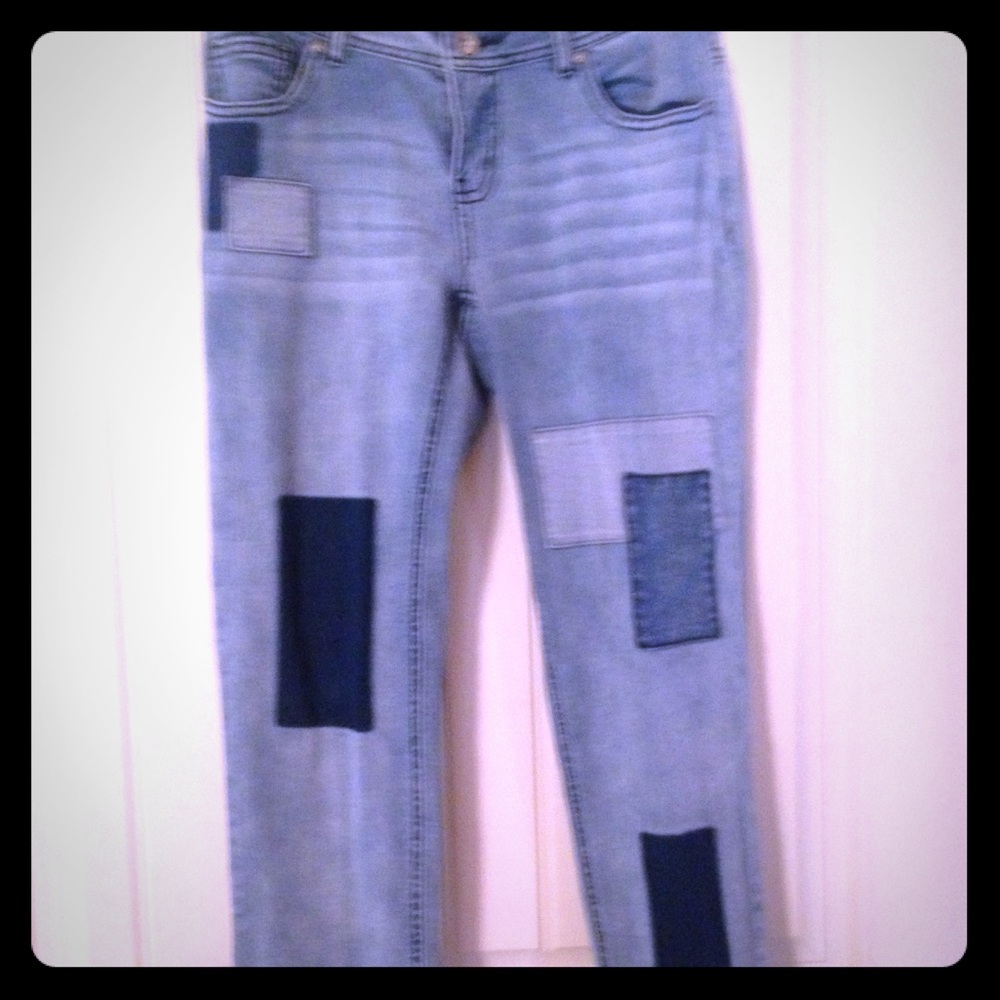 Distressed Patch Never Worn 👖 jeans